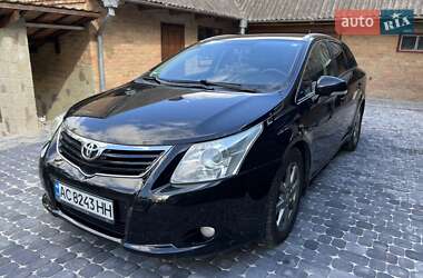 Універсал Toyota Avensis 2011 в Луцьку