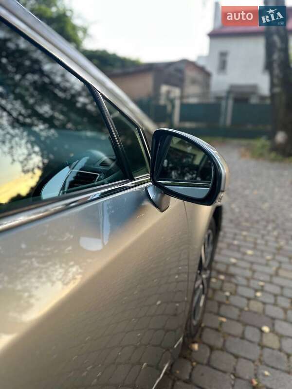 Универсал Toyota Avensis 2014 в Львове фото 10 Универсал Toyota Avensis 2014 в Львове