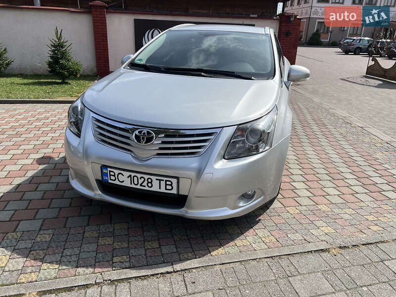 Универсал Toyota Avensis 2010 в Стрые