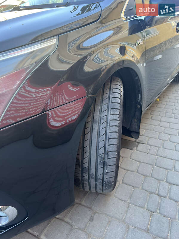 Универсал Toyota Avensis 2012 в Львове