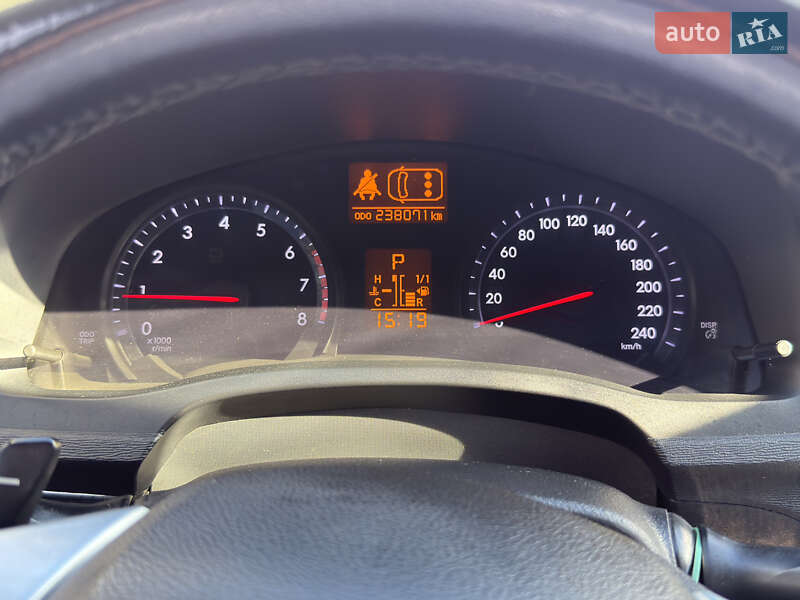 Седан Toyota Avensis 2012 в Харкові