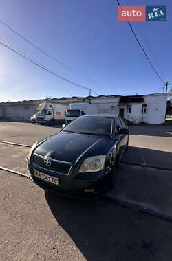 Седан Toyota Avensis 2003 в Львові