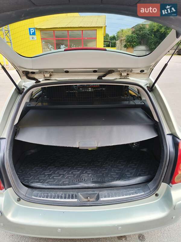 Универсал Toyota Avensis 2005 в Кропивницком