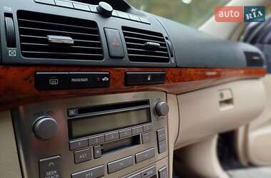 Универсал Toyota Avensis 2003 в 
