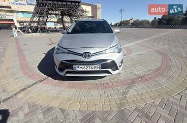 Универсал Toyota Avensis 2015 в Киеве