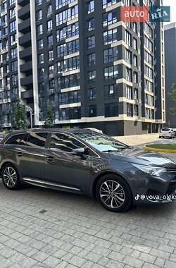 Универсал Toyota Avensis 2016 в 