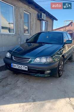 Седан Toyota Avensis 1998 в Белгороде-Днестровском