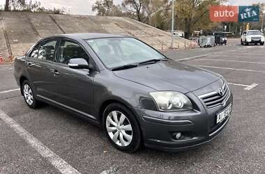 Седан Toyota Avensis 2006 в Києві