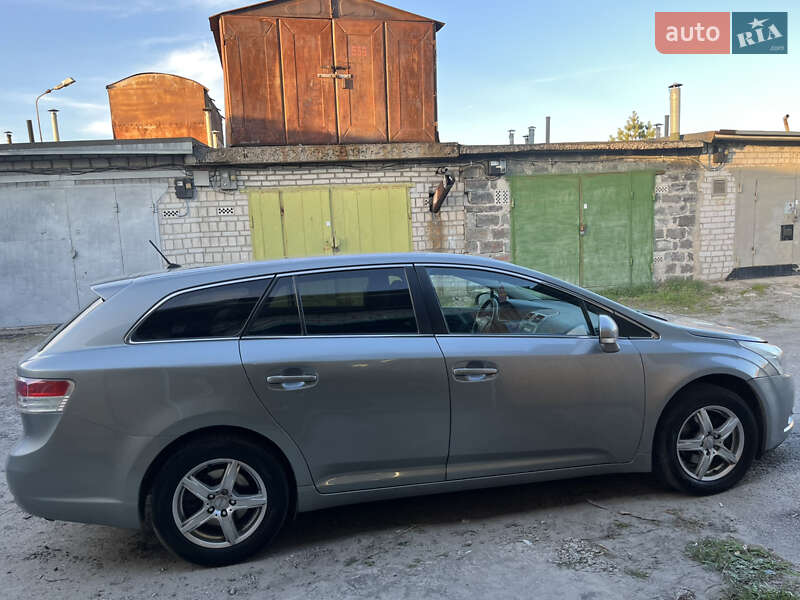 Универсал Toyota Avensis 2011 в Украинке фото 5 Универсал Toyota Avensis 2011 в Украинке