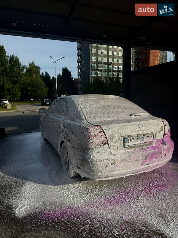 Лифтбек Toyota Avensis 2003 в Львове фото 3 Лифтбек Toyota Avensis 2003 в Львове