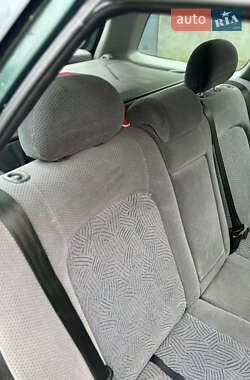 Универсал Toyota Avensis 2000 в 