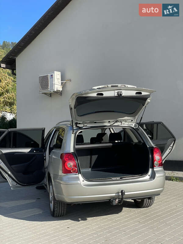 Универсал Toyota Avensis 2007 в Могилев-Подольске