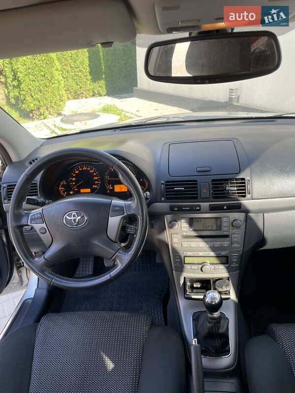 Универсал Toyota Avensis 2007 в Могилев-Подольске