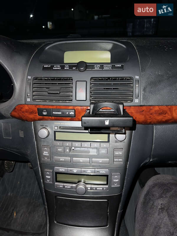 Лифтбек Toyota Avensis 2005 в Костополе