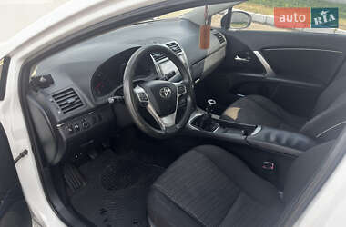 Универсал Toyota Avensis 2012 в 