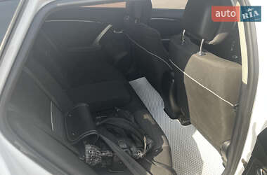 Универсал Toyota Avensis 2012 в 