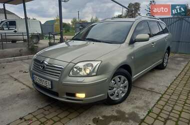 Універсал Toyota Avensis 2004 в Теофіполі