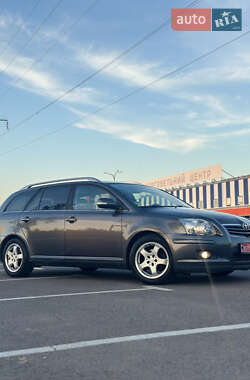 Універсал Toyota Avensis 2008 в Луцьку