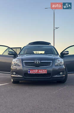 Універсал Toyota Avensis 2008 в Луцьку