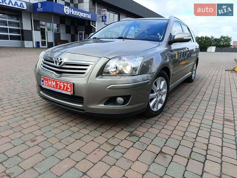 Универсал Toyota Avensis 2007 в Сарнах