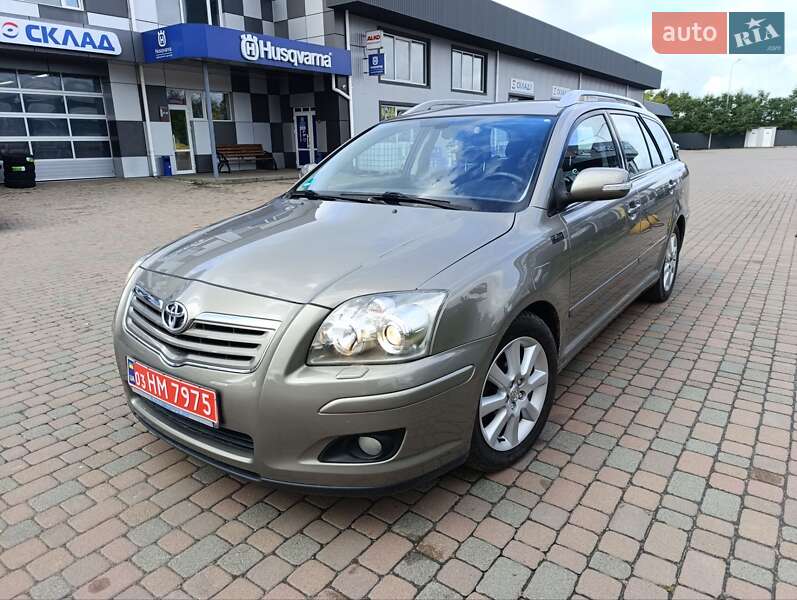Универсал Toyota Avensis 2007 в Сарнах