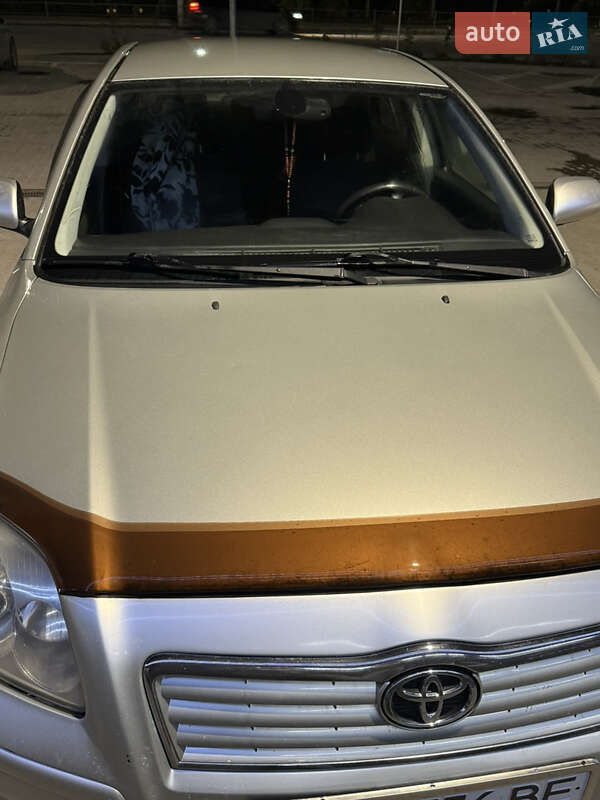 Седан Toyota Avensis 2006 в Чорткове