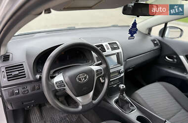 Универсал Toyota Avensis 2012 в 