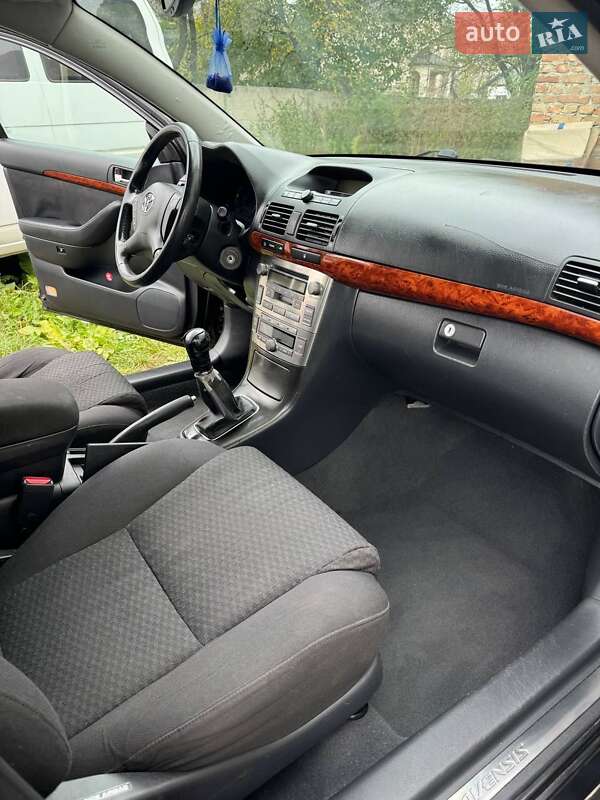 Універсал Toyota Avensis 2004 в Шептицькому