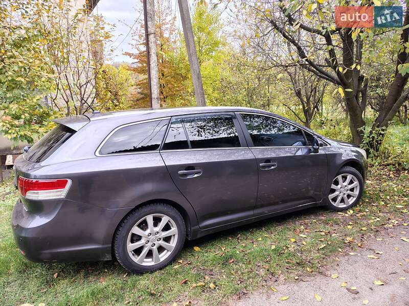 Универсал Toyota Avensis 2009 в Фастове