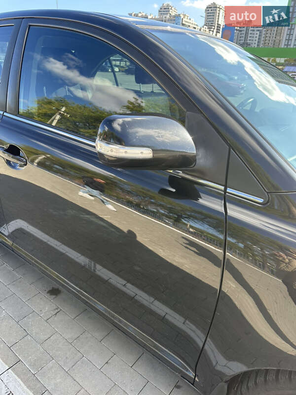 Седан Toyota Avensis 2007 в Одесі