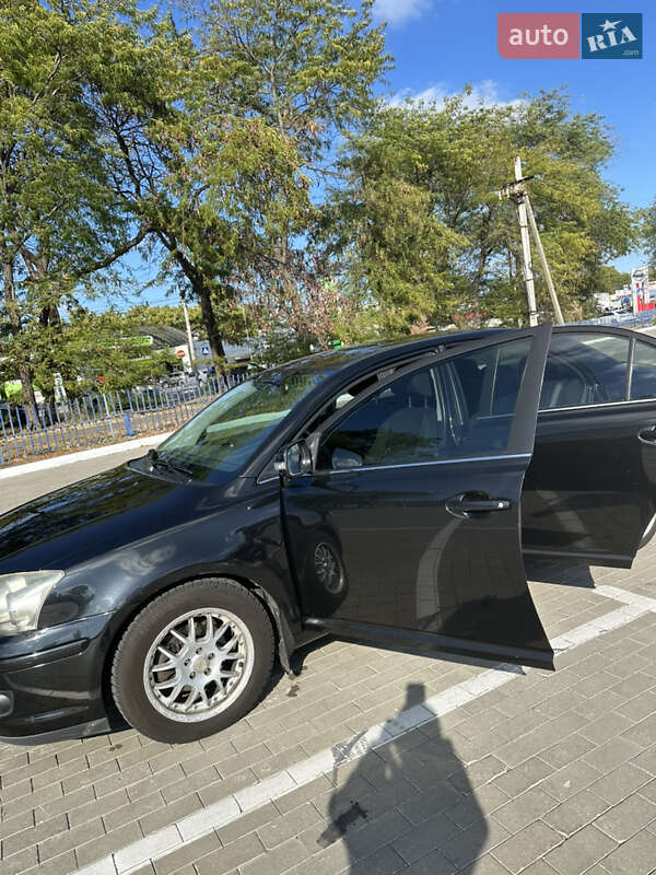 Седан Toyota Avensis 2007 в Одесі