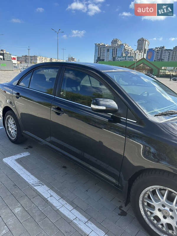 Седан Toyota Avensis 2007 в Одесі