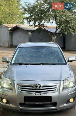 Седан Toyota Avensis 2008 в Одесі