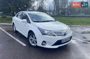 Toyota Avensis 2012