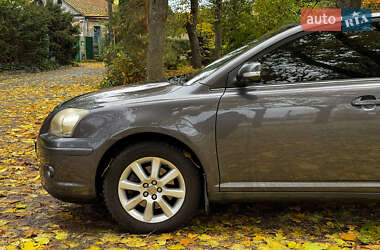 Седан Toyota Avensis 2008 в 