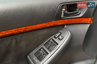Седан Toyota Avensis 2008 в 