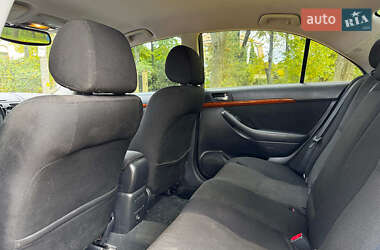 Седан Toyota Avensis 2008 в 