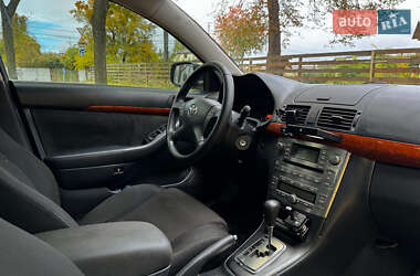 Седан Toyota Avensis 2008 в 