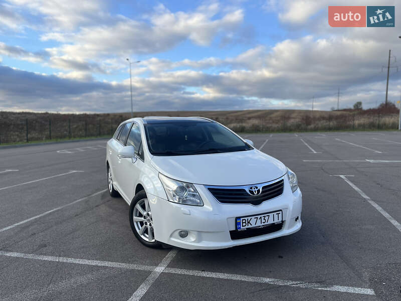 Toyota Avensis 2010 Toyota Avensis 2010