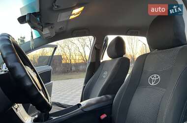 Универсал Toyota Avensis 2012 в 