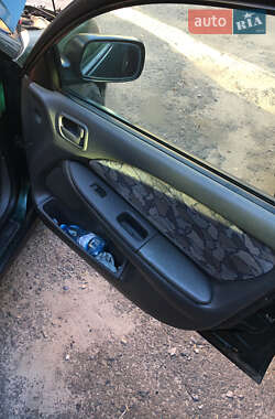 Лифтбек Toyota Avensis 1998 в 