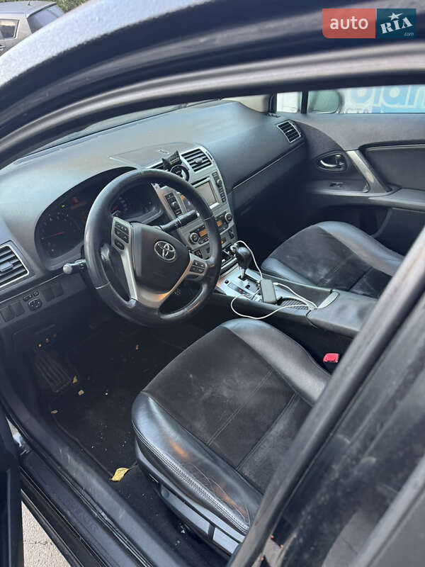 Седан Toyota Avensis 2012 в Киеве фото 4 Седан Toyota Avensis 2012 в Киеве