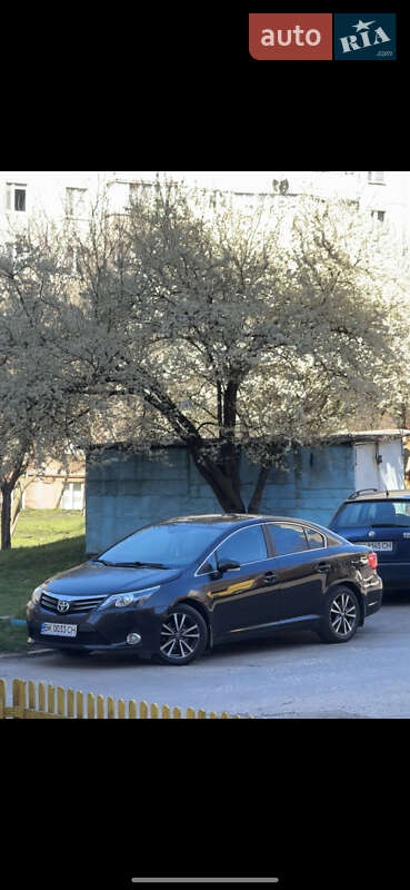 Седан Toyota Avensis 2012 в Киеве фото 3 Седан Toyota Avensis 2012 в Киеве