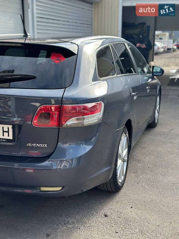 Универсал Toyota Avensis 2010 в Одессе