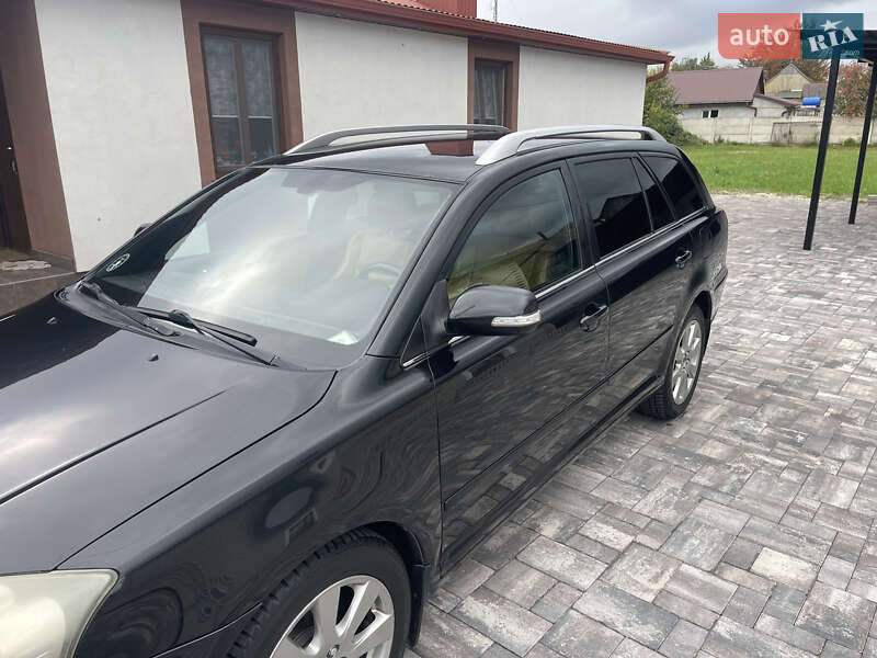 Універсал Toyota Avensis 2007 в Києві