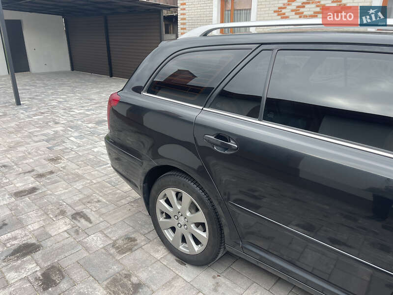 Універсал Toyota Avensis 2007 в Києві