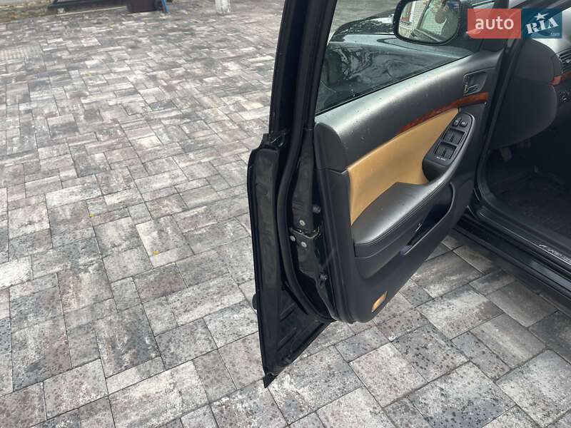 Універсал Toyota Avensis 2007 в Києві