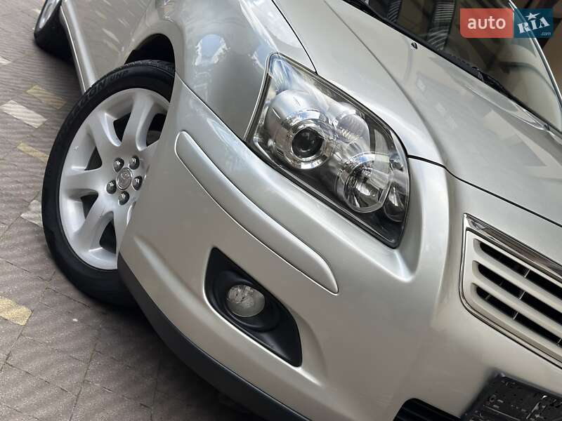 Седан Toyota Avensis 2007 в Дрогобичі