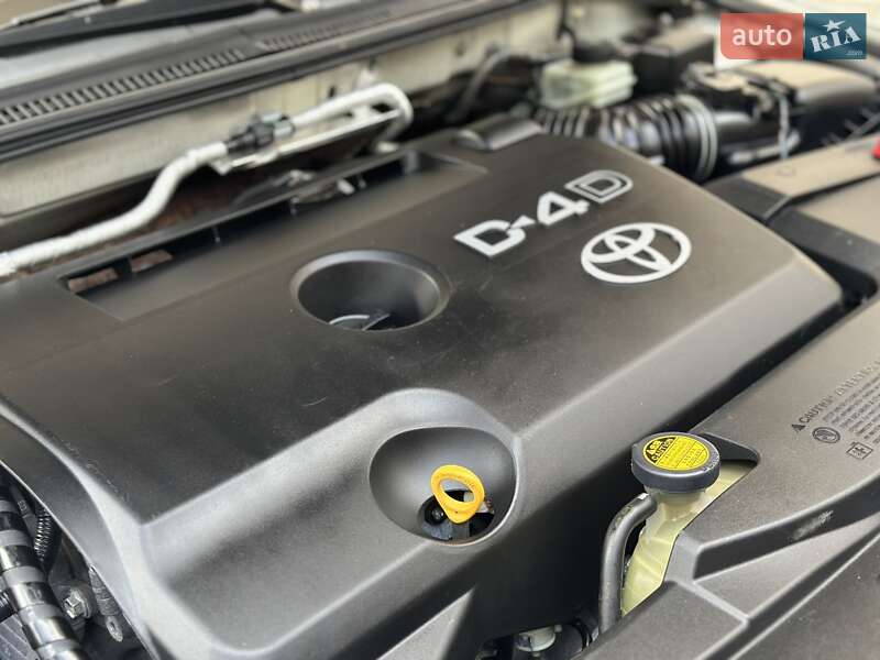 Седан Toyota Avensis 2007 в Дрогобичі