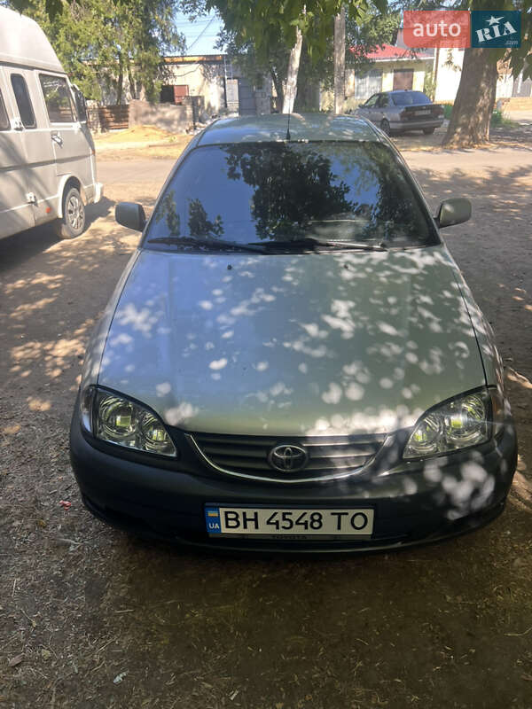 Toyota Avensis 2002 Toyota Avensis 2002